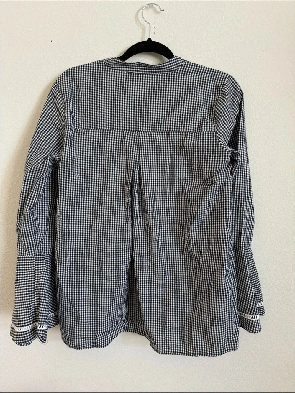 Studio West Apparel Gingham Red Embroidered Boho Long Flutter Sleeve Top M